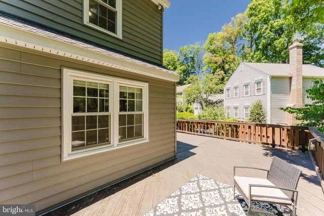9203 BYRON TER, Burke, VA 22015