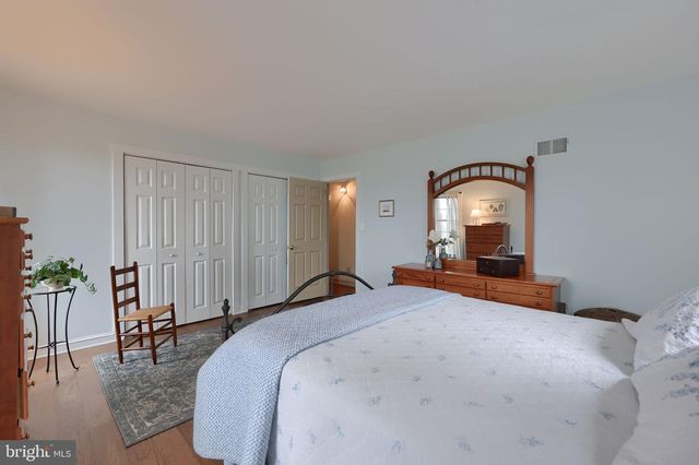 1521 W PENN GRANT RD, Lancaster, PA 17603