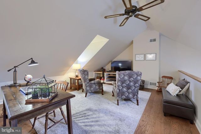 1521 W PENN GRANT RD, Lancaster, PA 17603