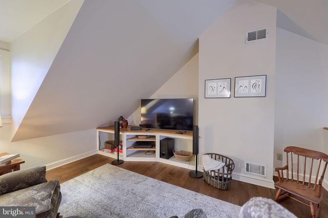 1521 W PENN GRANT RD, Lancaster, PA 17603