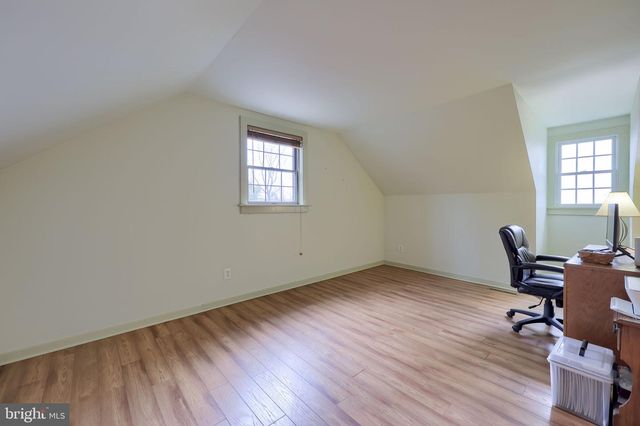 1521 W PENN GRANT RD, Lancaster, PA 17603