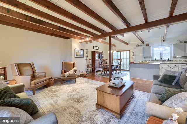 1521 W PENN GRANT RD, Lancaster, PA 17603