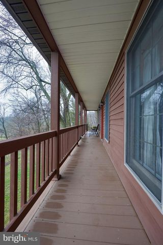 1521 W PENN GRANT RD, Lancaster, PA 17603