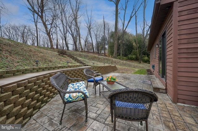 1521 W PENN GRANT RD, Lancaster, PA 17603