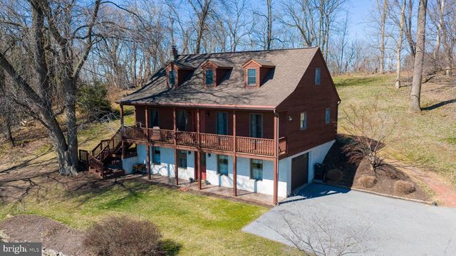 1521 W PENN GRANT RD, Lancaster, PA 17603