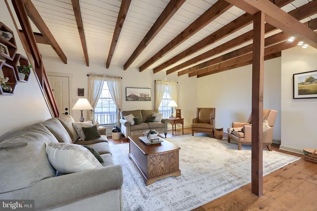 1521 W PENN GRANT RD, Lancaster, PA 17603