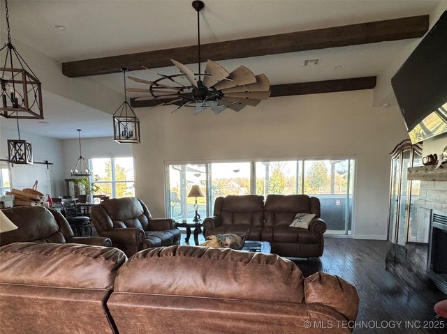 11895 S 4090 Road, Oologah, OK 74053