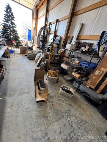 11895 S 4090 Road, Oologah, OK 74053