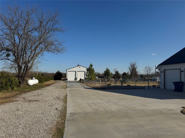 11895 S 4090 Road, Oologah, OK 74053