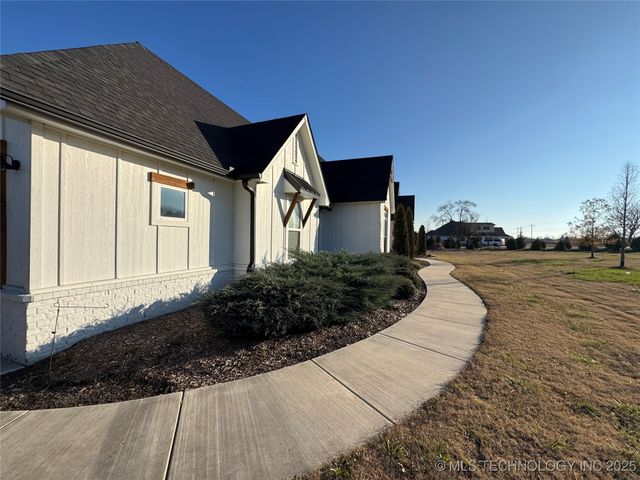 11895 S 4090 Road, Oologah, OK 74053