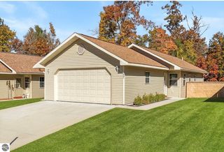 9842 Deer Track Court, Interlochen, MI 49643