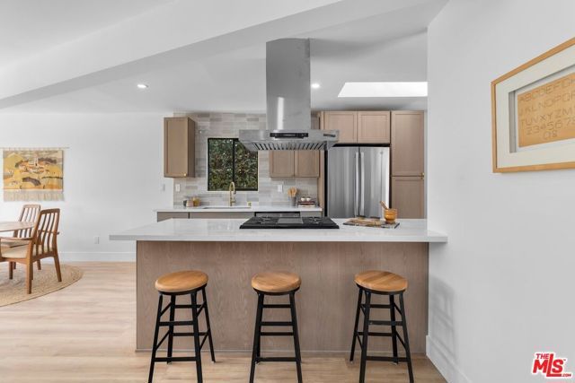 923 Larker Avenue, Los Angeles, CA 90042