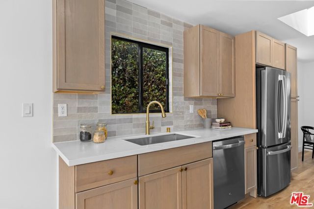923 Larker Avenue, Los Angeles, CA 90042
