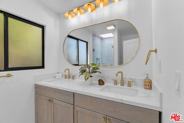 923 Larker Avenue, Los Angeles, CA 90042