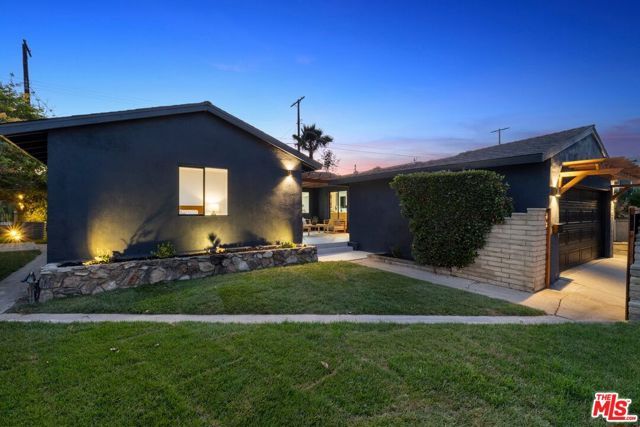 923 Larker Avenue, Los Angeles, CA 90042