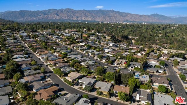 923 Larker Avenue, Los Angeles, CA 90042