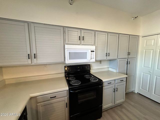154 W 5TH Street 150, Tempe, AZ 85281