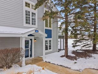 610 Geneva National AVENUE N #6-47, Lake Geneva, WI 53147