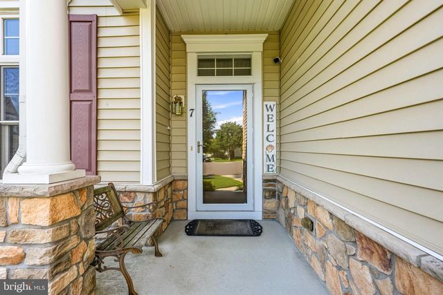 7 TRANSOM CT, Mount Laurel, NJ 08054