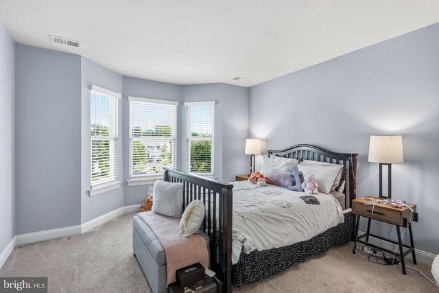 7 TRANSOM CT, Mount Laurel, NJ 08054