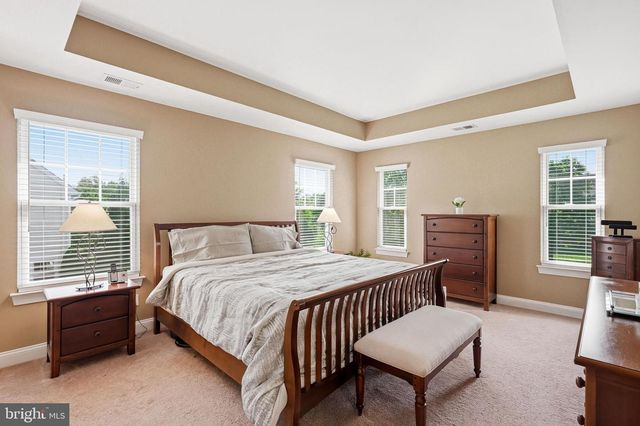 7 TRANSOM CT, Mount Laurel, NJ 08054