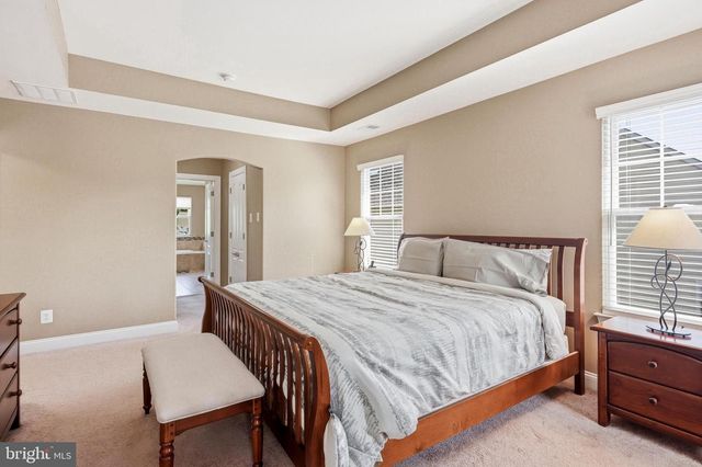 7 TRANSOM CT, Mount Laurel, NJ 08054