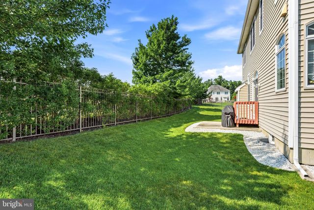 7 TRANSOM CT, Mount Laurel, NJ 08054