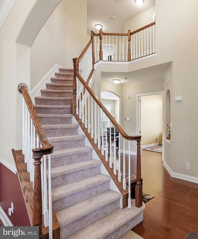 7 TRANSOM CT, Mount Laurel, NJ 08054