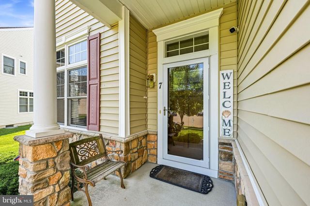 7 TRANSOM CT, Mount Laurel, NJ 08054