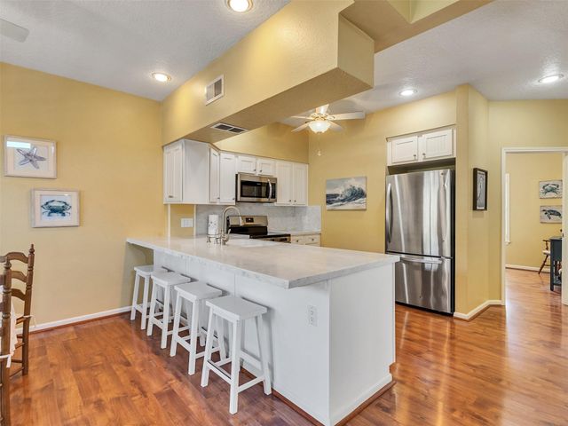 16627 Bayfront Drive, Jamaica Beach, TX 77554