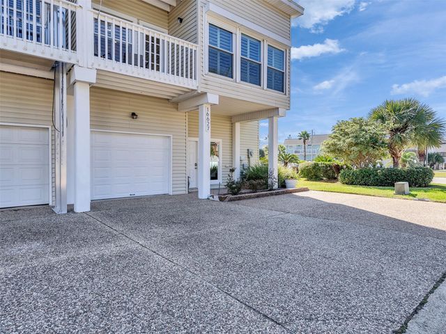 16627 Bayfront Drive, Jamaica Beach, TX 77554