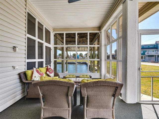 16627 Bayfront Drive, Jamaica Beach, TX 77554