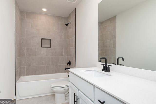 568 Cantrell Drive, Dallas, GA 30157