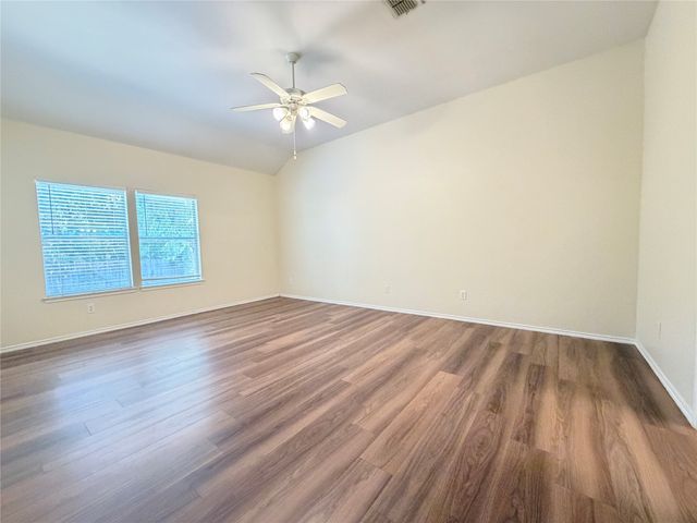 1910 Pin Oak Lane, Dallas, TX 75253