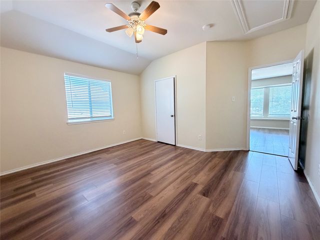 1910 Pin Oak Lane, Dallas, TX 75253