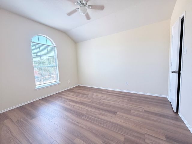 1910 Pin Oak Lane, Dallas, TX 75253