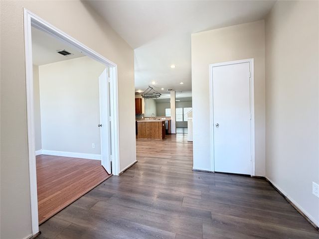 1910 Pin Oak Lane, Dallas, TX 75253
