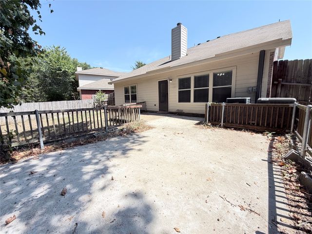 1910 Pin Oak Lane, Dallas, TX 75253