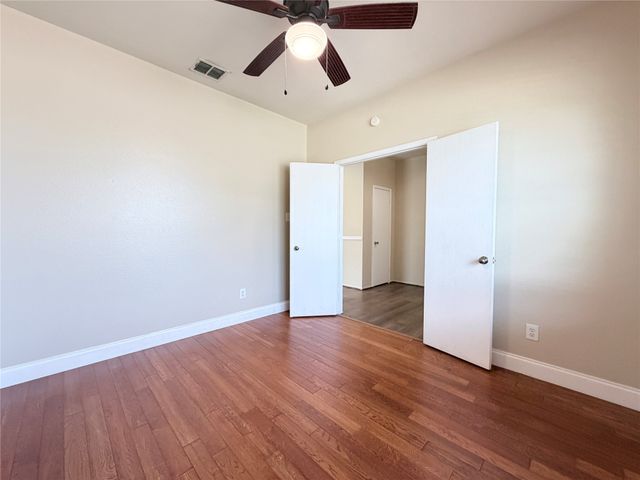 1910 Pin Oak Lane, Dallas, TX 75253