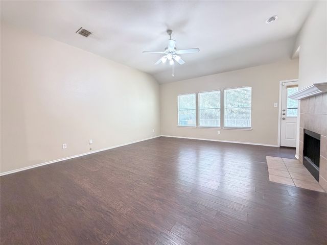 1910 Pin Oak Lane, Dallas, TX 75253