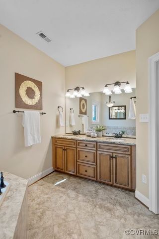12316 Traylor Field Ln, Ashland, VA 23005