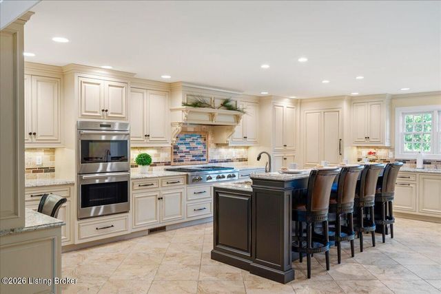 2 Stone Creek Park, Owensboro, KY 42303