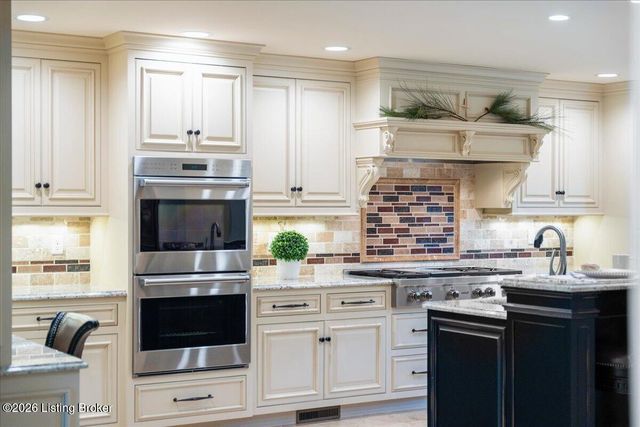2 Stone Creek Park, Owensboro, KY 42303