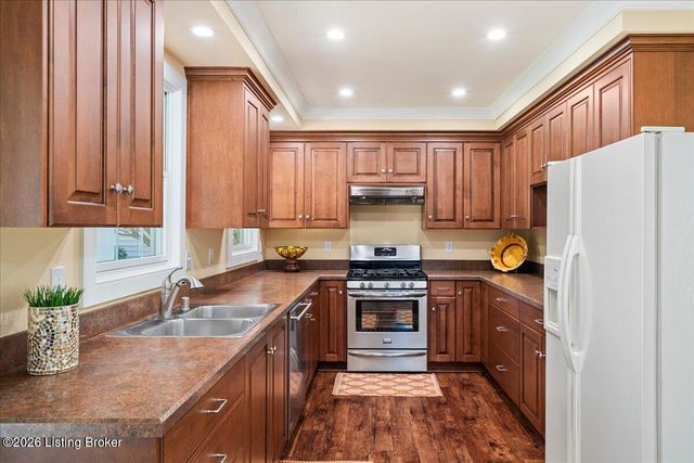2 Stone Creek Park, Owensboro, KY 42303