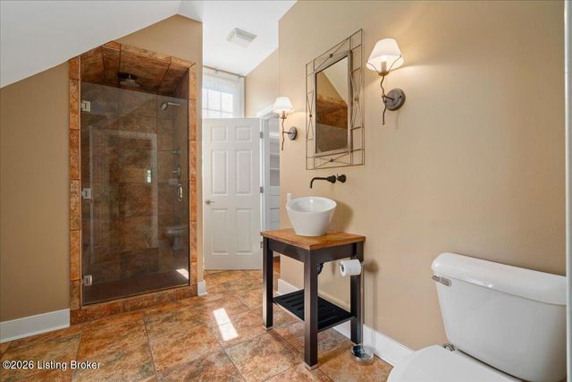 2 Stone Creek Park, Owensboro, KY 42303