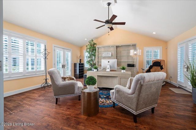 2 Stone Creek Park, Owensboro, KY 42303