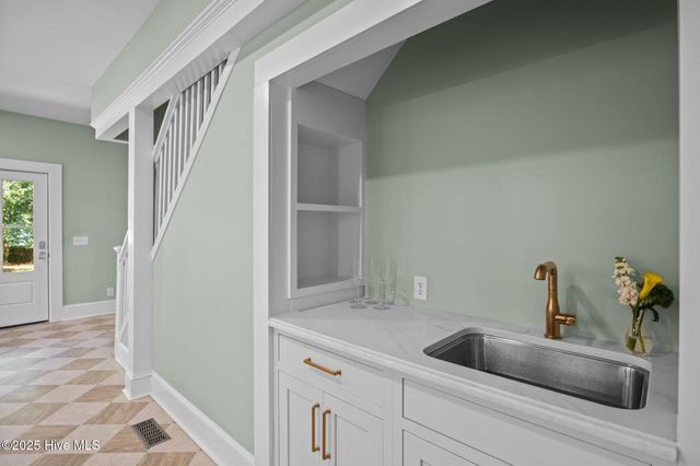 620 W 2nd Street, Washington, NC 27889