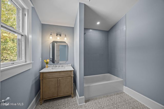 620 W 2nd Street, Washington, NC 27889