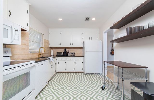 22 Montrano Ave, St Augustine, FL 32080