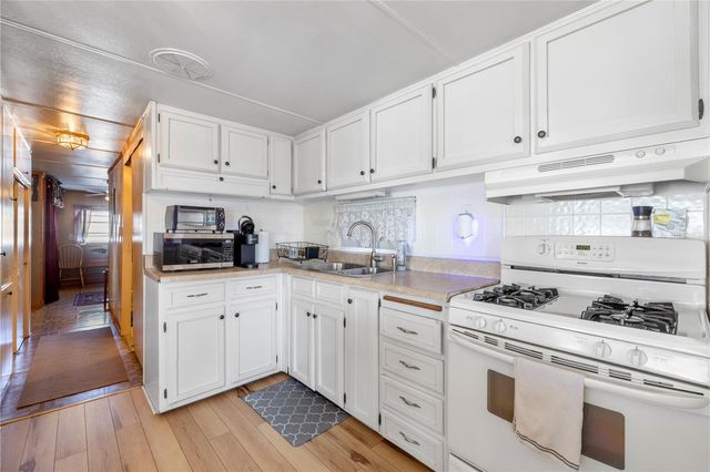 619 52ND AVENUE W, Bradenton, FL 34207